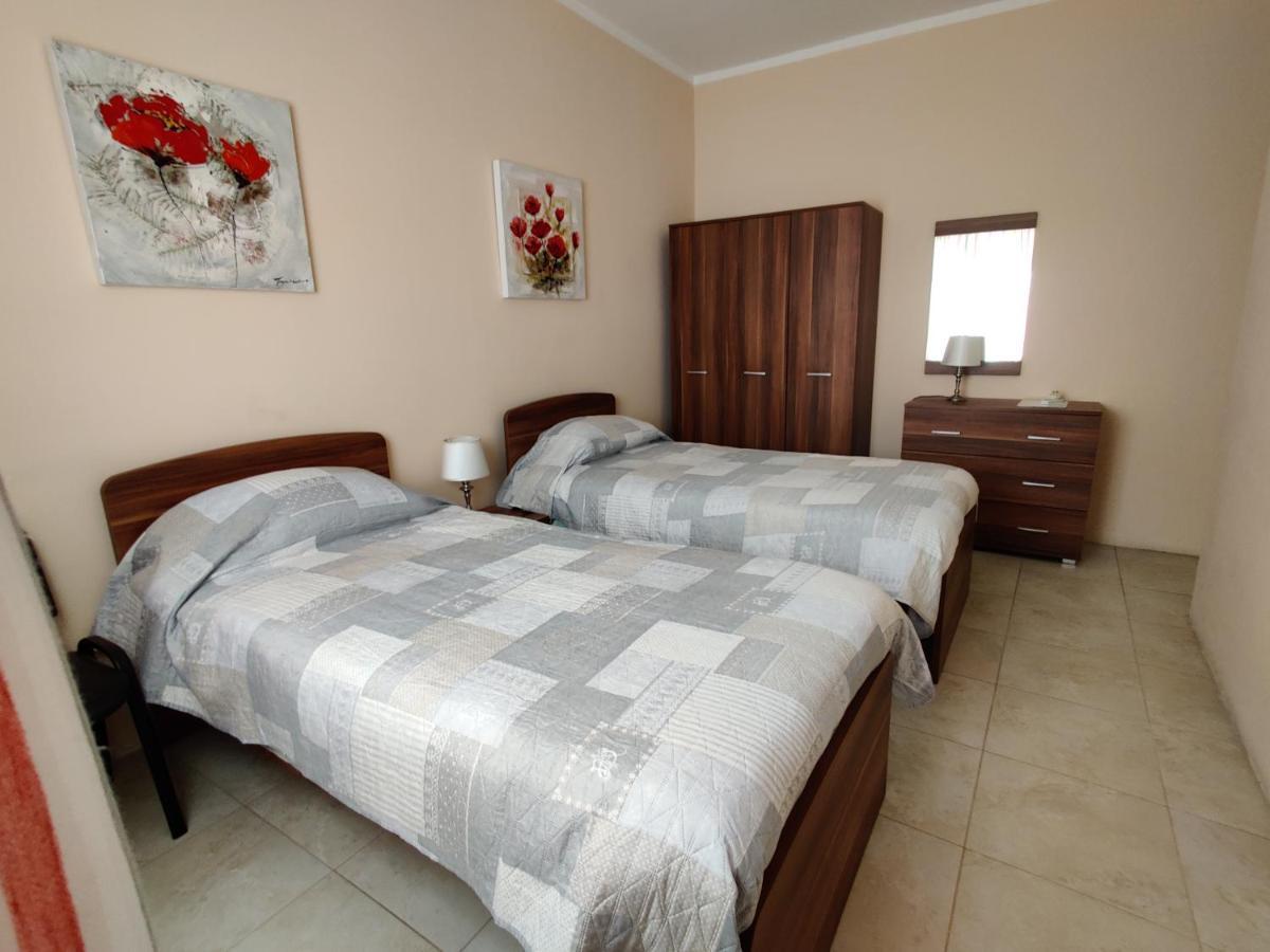 Doms Apartment Tarxien Экстерьер фото